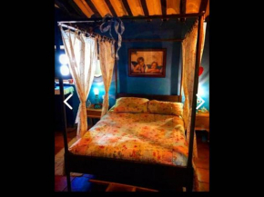 Room in Guest room - Beautiful rural house in Valeria